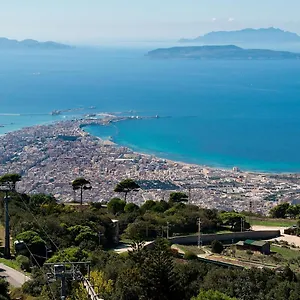 https://sole-mare-e-trallall.sicilyhotelsitaly.net
