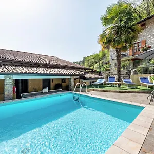https://residence-tatiana-dependance.it-lombardy.com