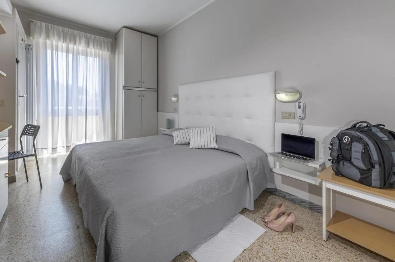 ***  Hotel Eliseo Riccione Italien