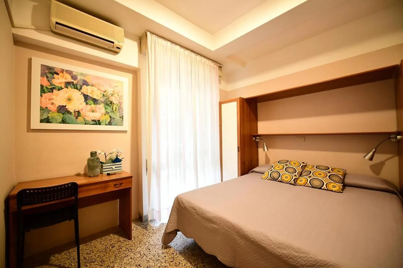 Hotel Eliseo Riccione 3*,  Italien